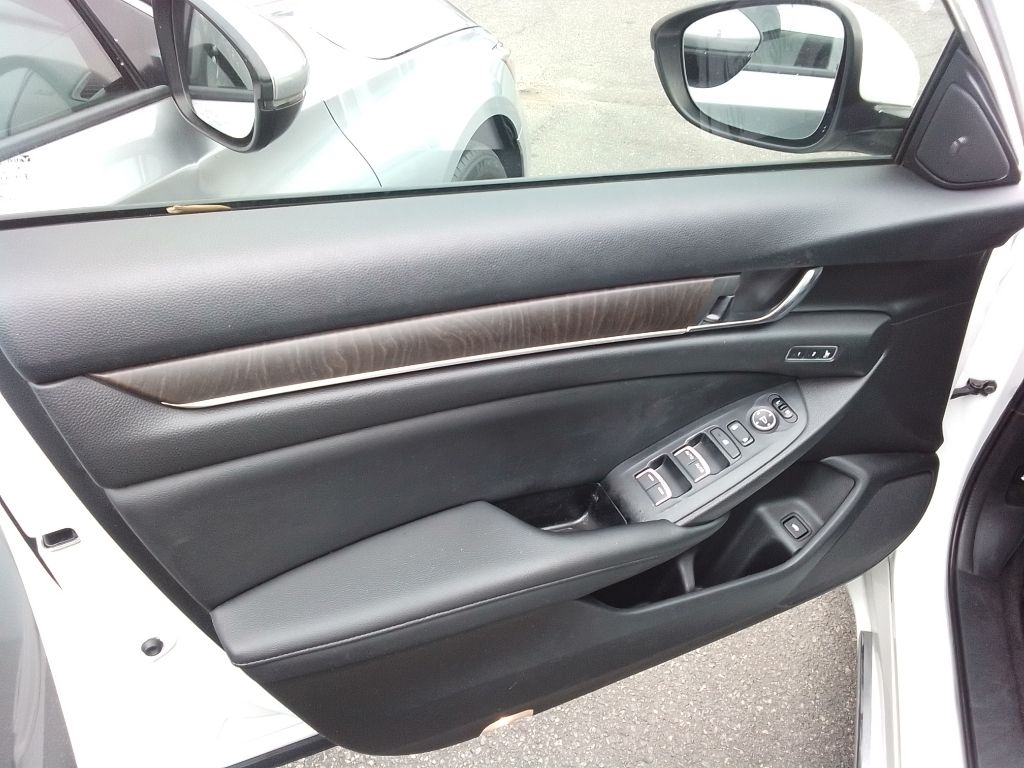 Honda Accord Touring 2.0T 2019