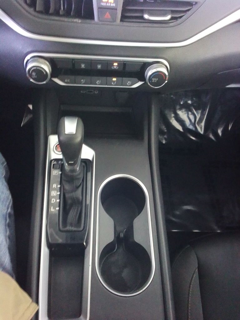 Nissan Altima 2.5 SV 2022