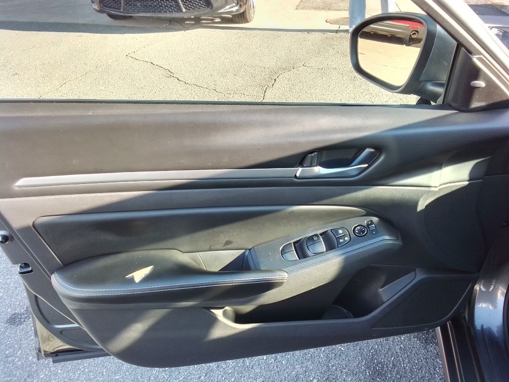 Nissan Altima 2.5 SV 2022