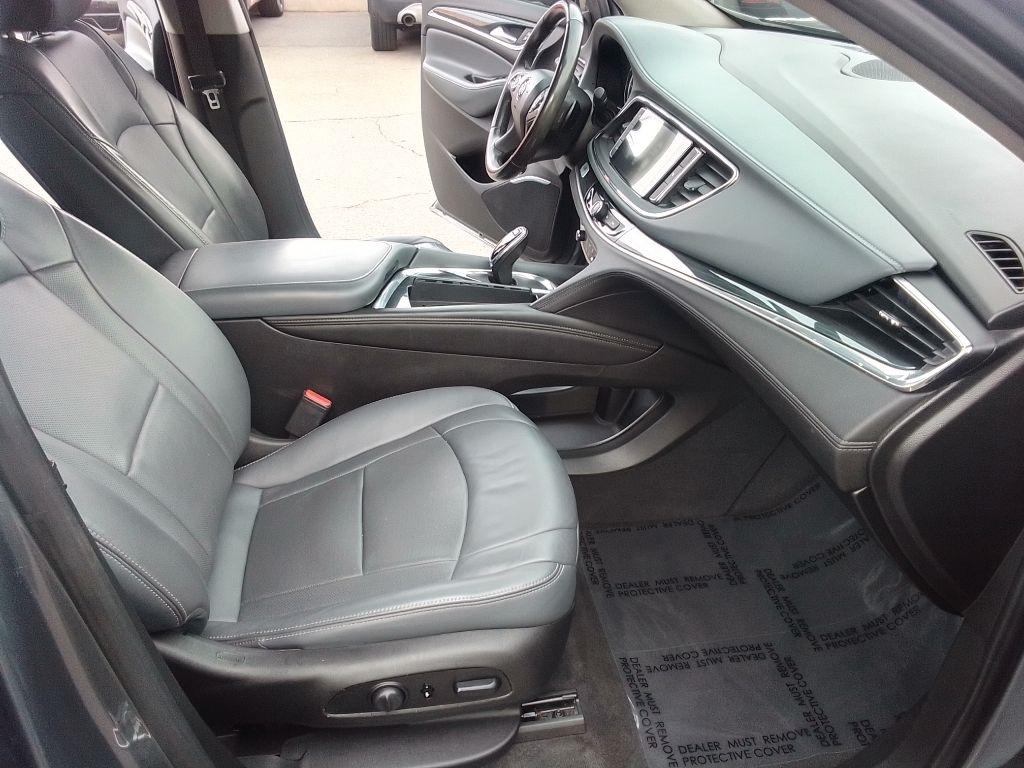 Buick Enclave Essence FWD 2019