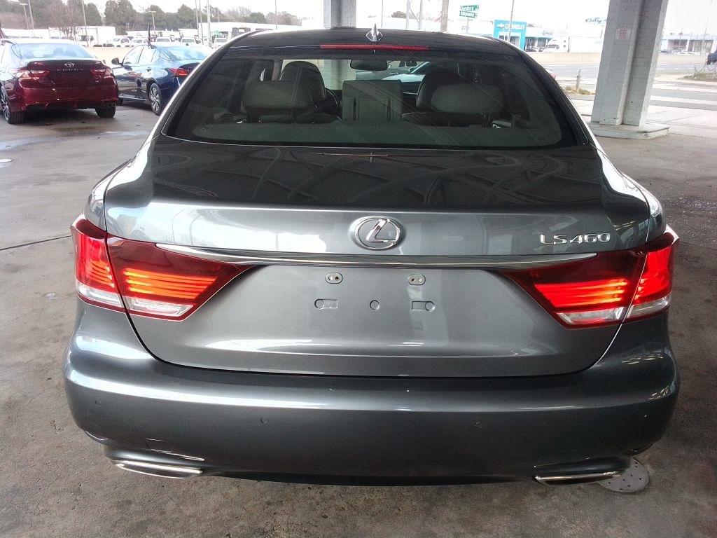 Lexus LS 460 Luxury Sedan 2014