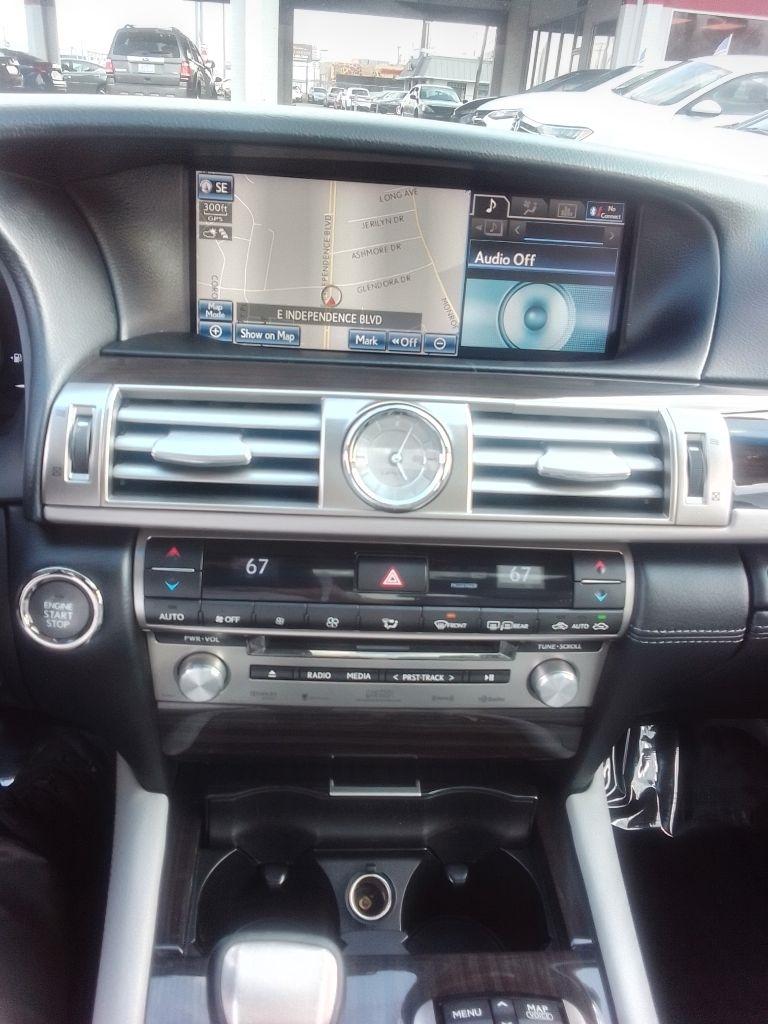 Lexus LS 460 Luxury Sedan 2014