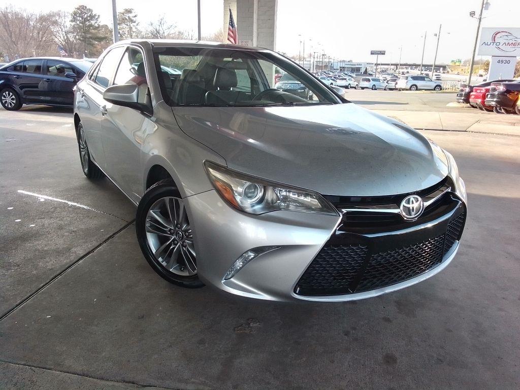 Toyota Camry SE 2017