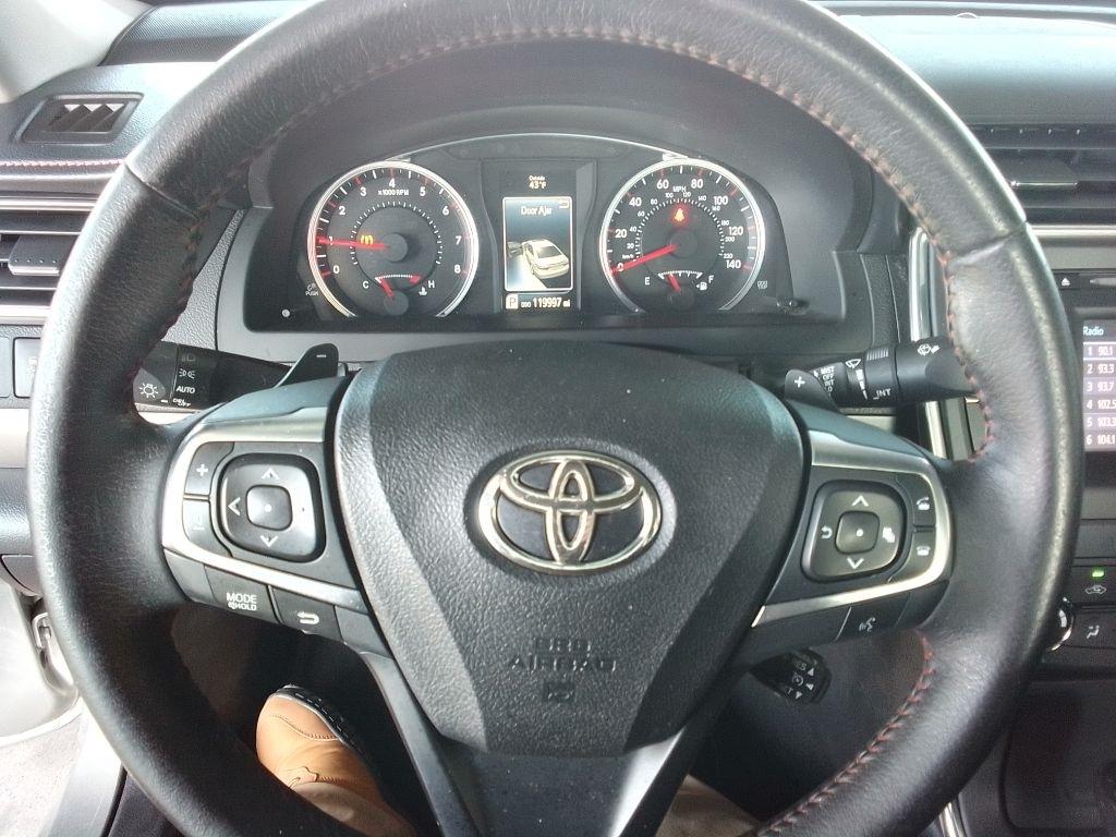 Toyota Camry SE 2017