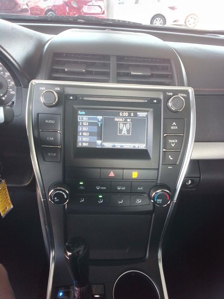 Toyota Camry SE 2017