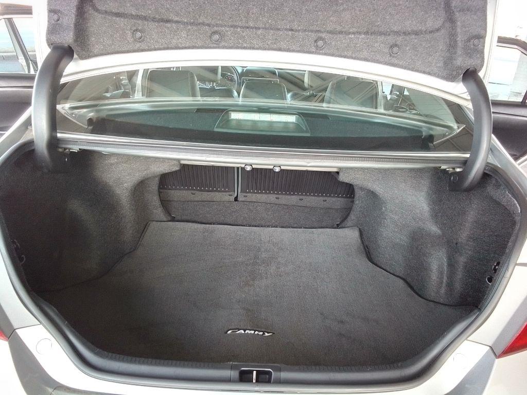 Toyota Camry SE 2017