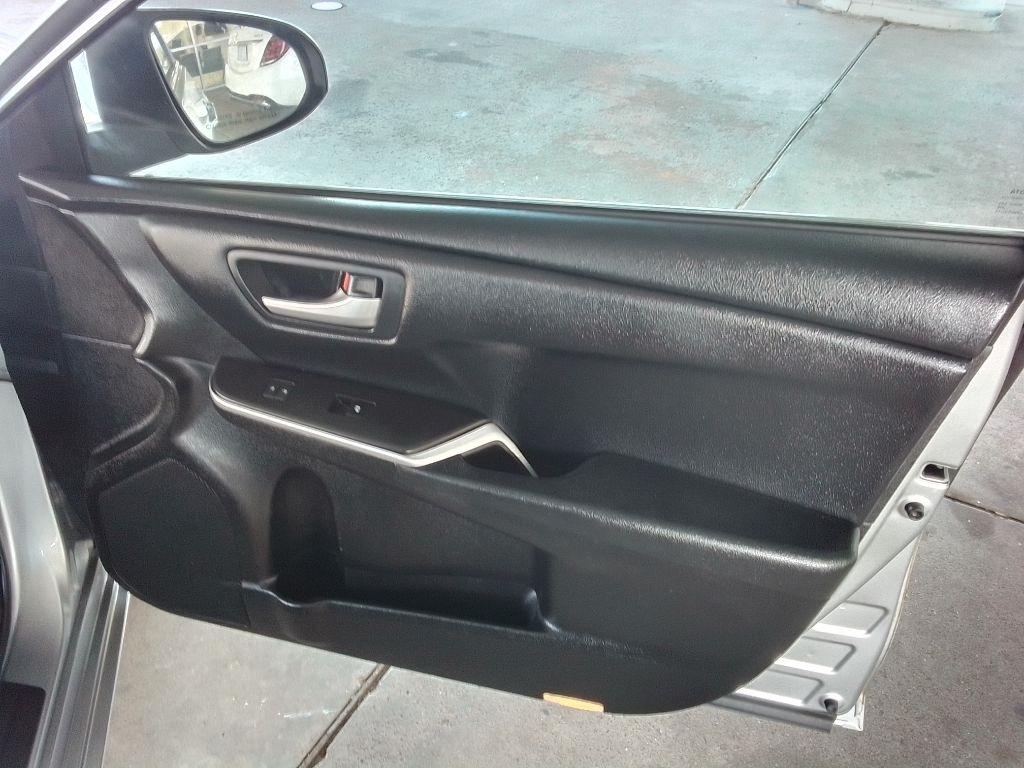 Toyota Camry SE 2017