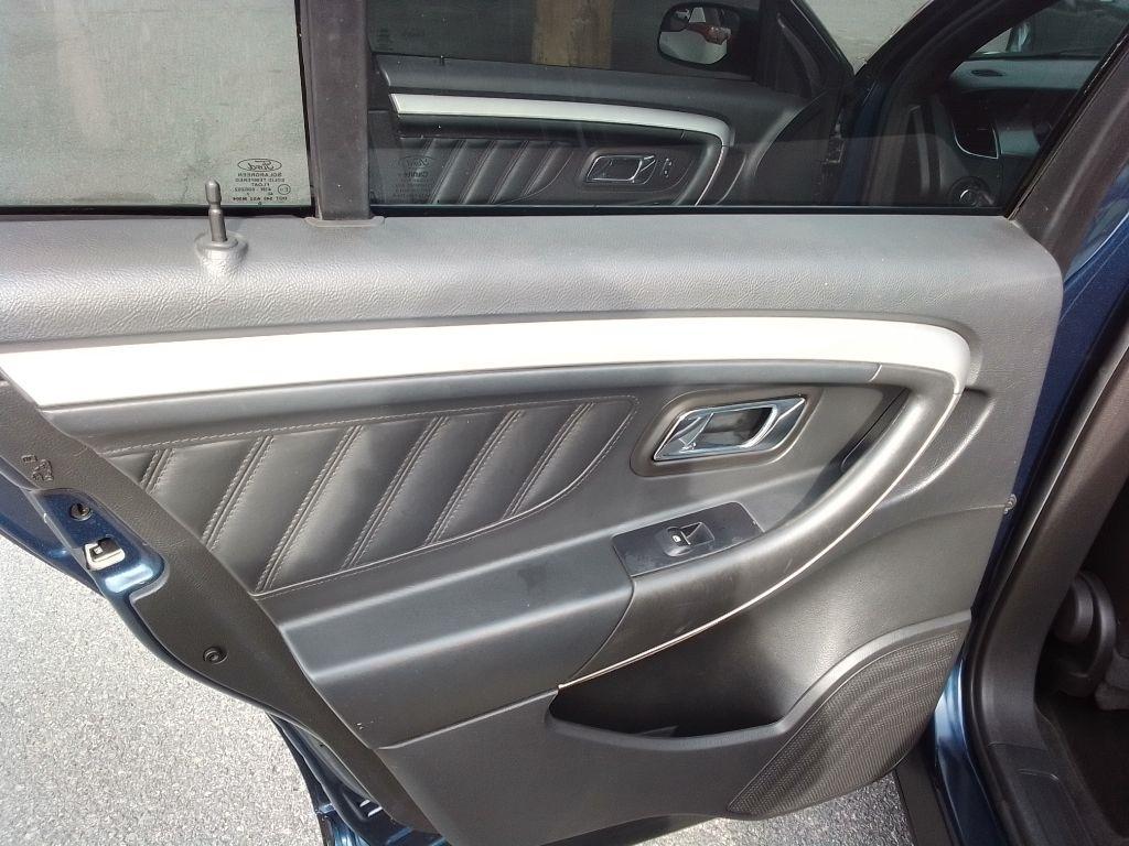 Ford Taurus SEL FWD 2017