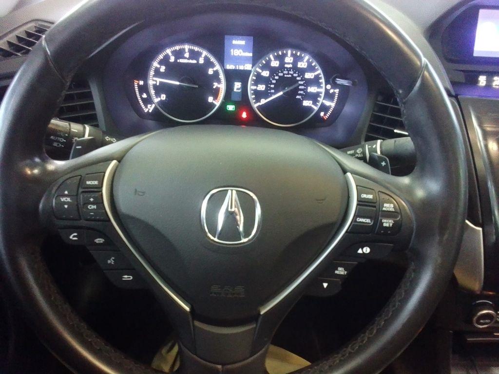 Acura ILX Base 2018