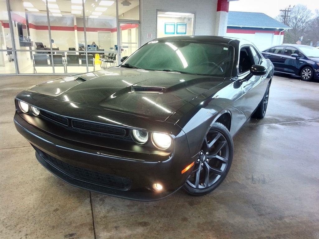 Dodge Challenger SXT 2021