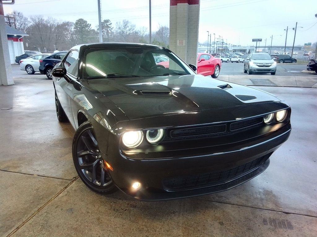 Dodge Challenger SXT 2021