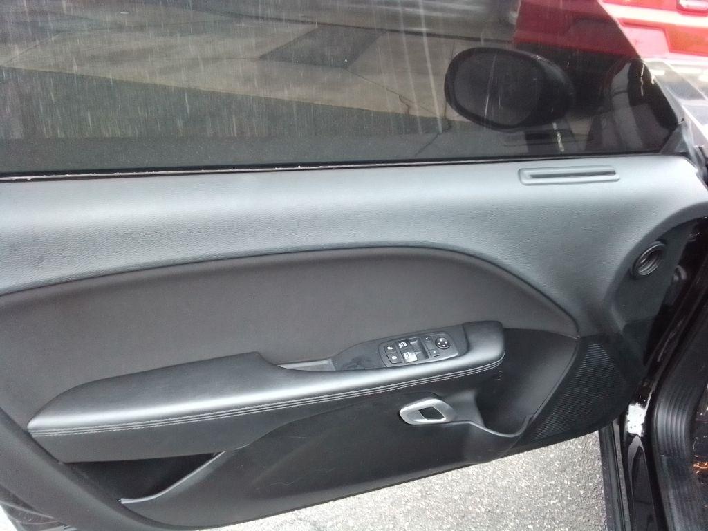 Dodge Challenger SXT 2021