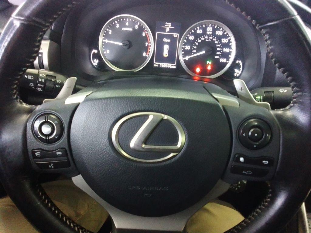 Lexus IS 200t 2016