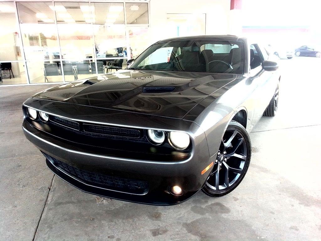 Dodge Challenger SXT 2021
