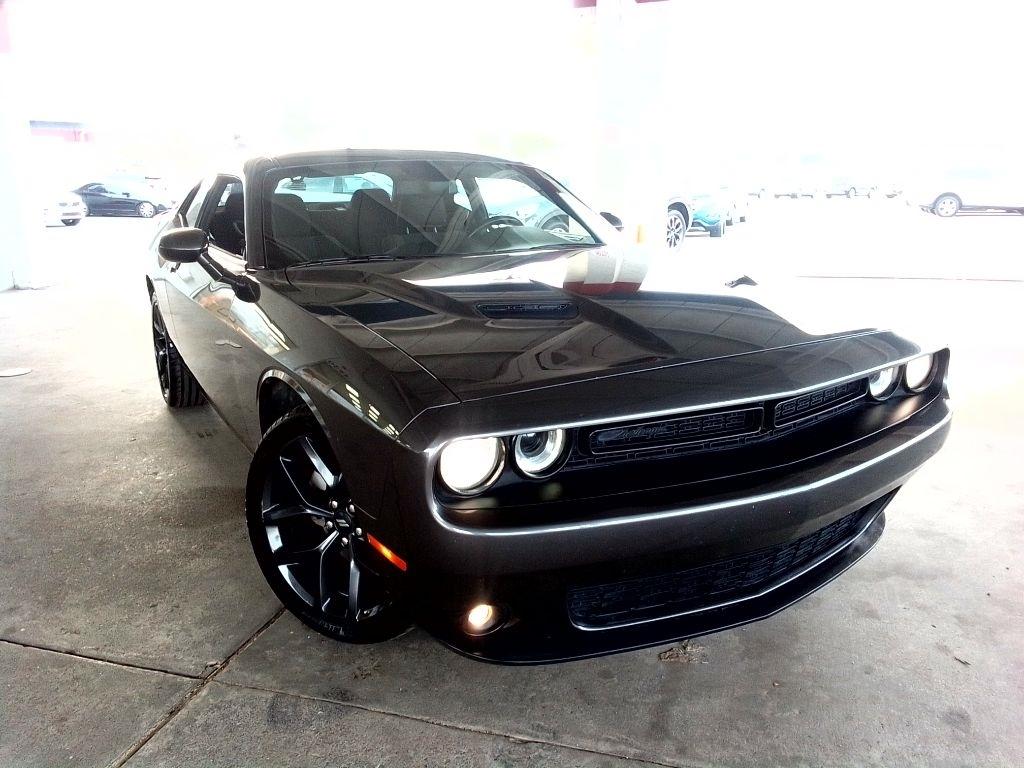 Dodge Challenger SXT 2021