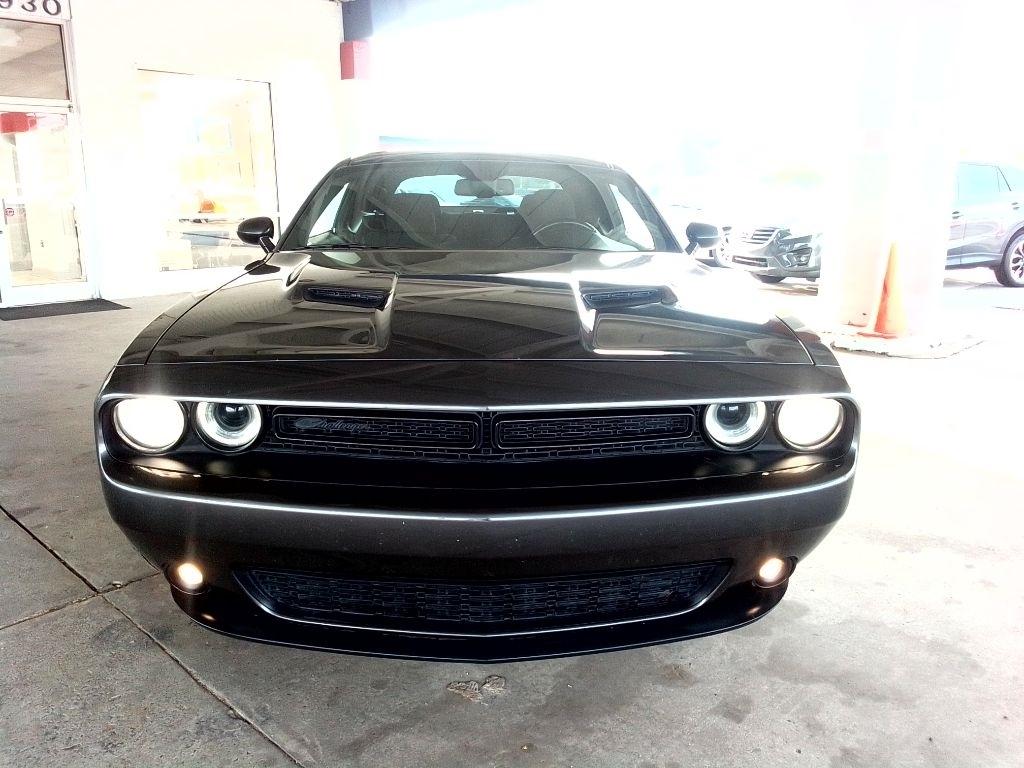 Dodge Challenger SXT 2021