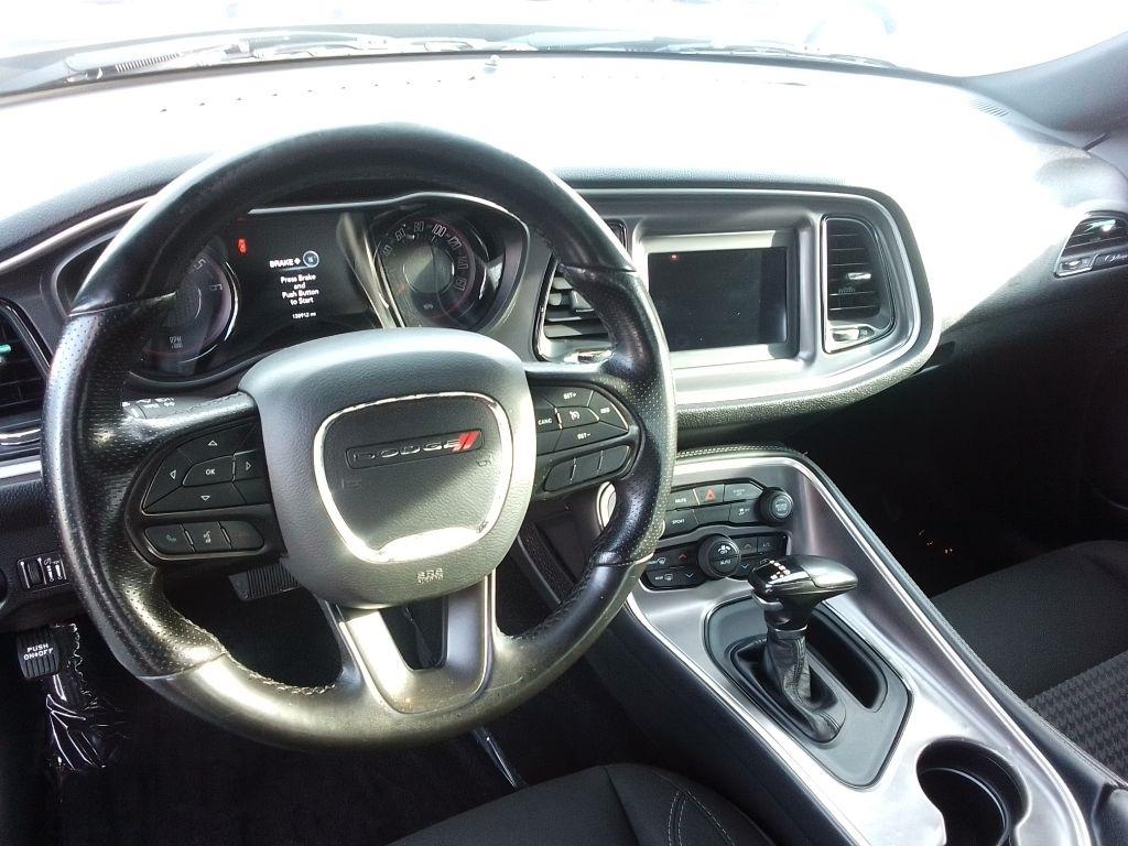 Dodge Challenger SXT 2021