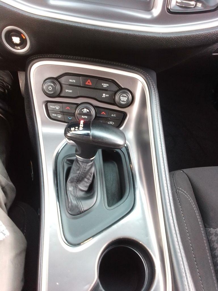 Dodge Challenger SXT 2021