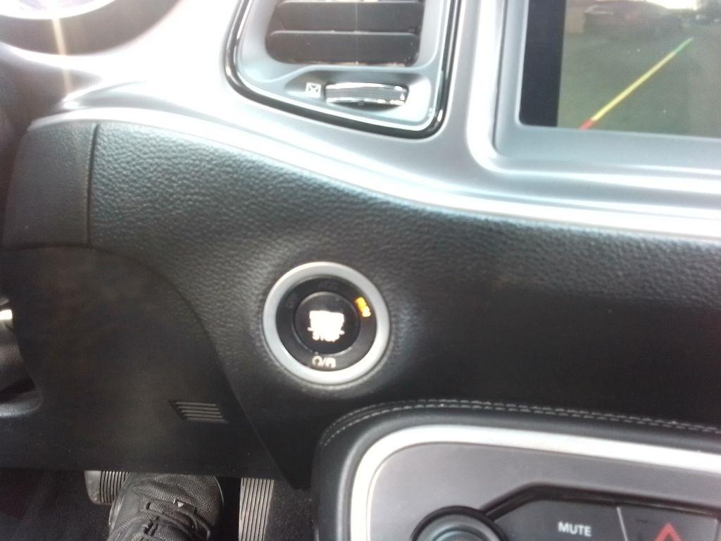 Dodge Challenger SXT 2021