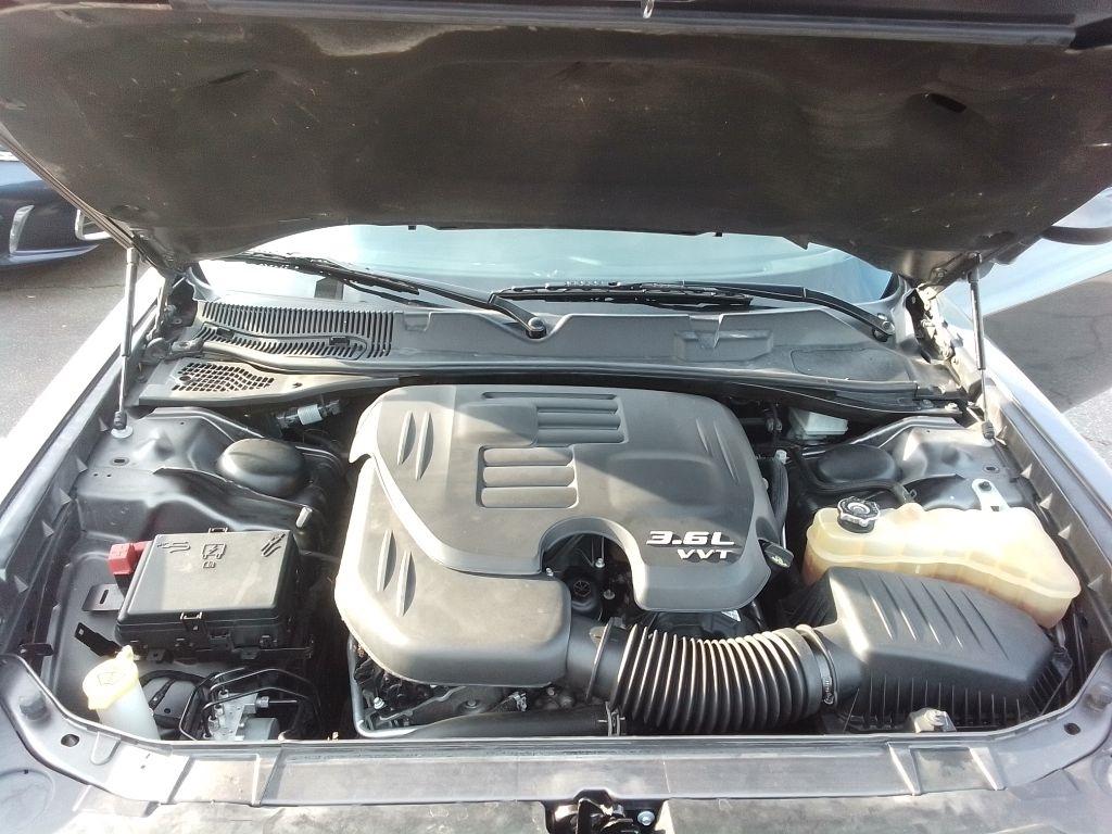 Dodge Challenger SXT 2021