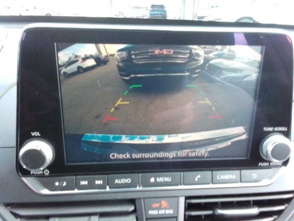 Nissan Altima 2.5 SV 2022