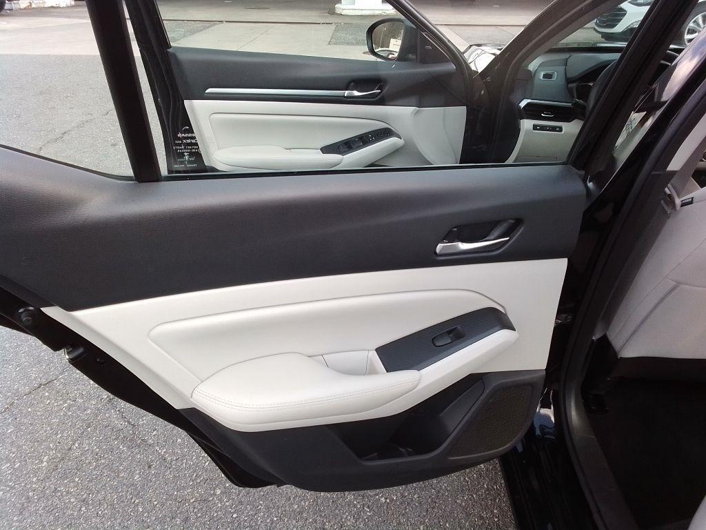 Nissan Altima 2.5 SV 2022