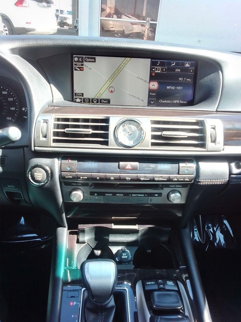 Lexus LS 460 Luxury Sedan 2015