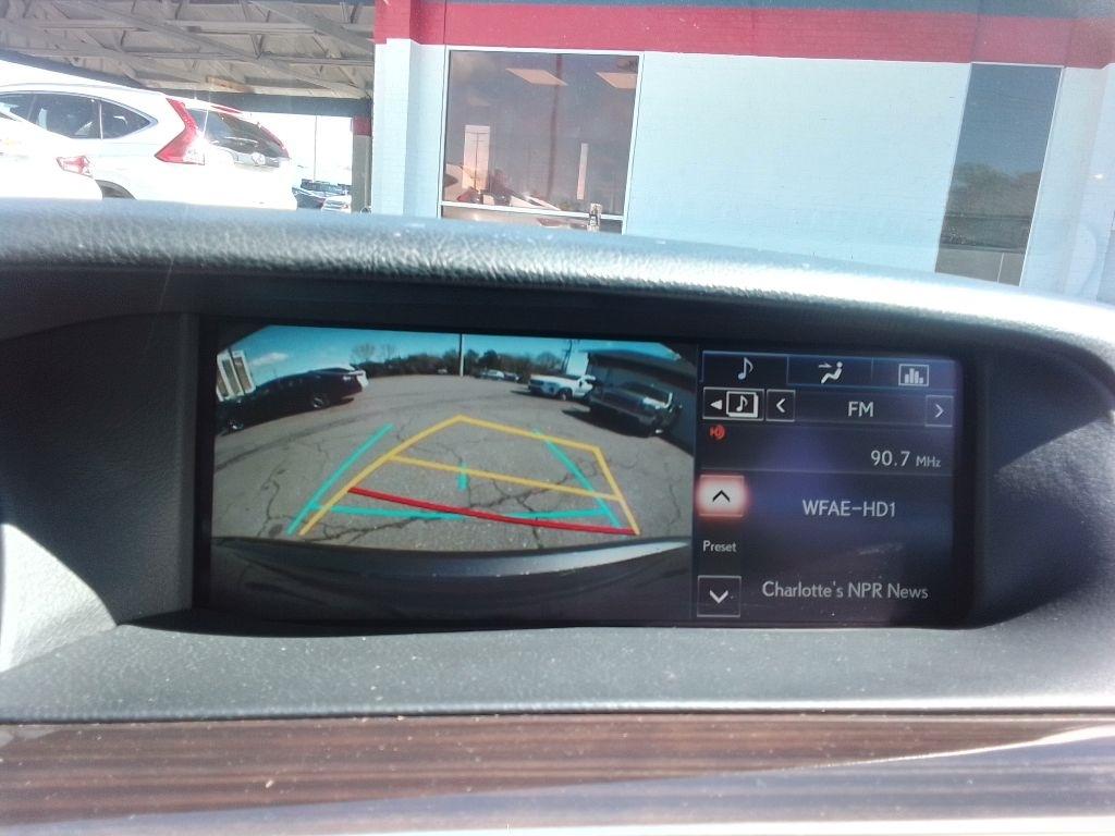 Lexus LS 460 Luxury Sedan 2015