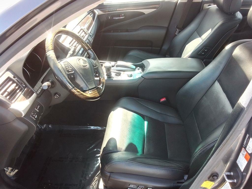 Lexus LS 460 Luxury Sedan 2015