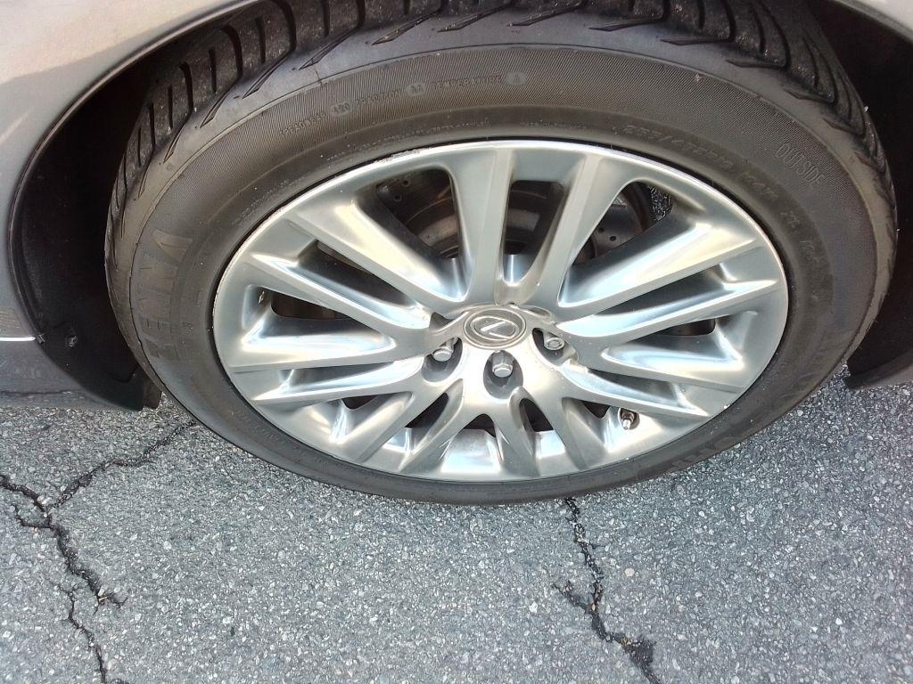 Lexus LS 460 Luxury Sedan 2015