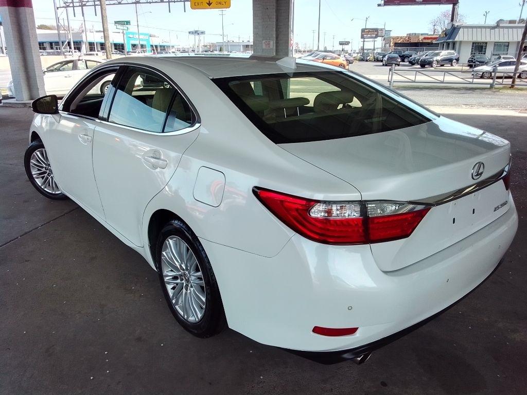 Lexus ES 350 Sedan 2015