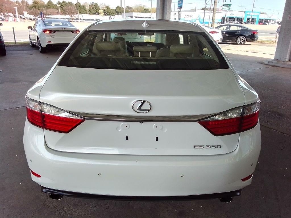 Lexus ES 350 Sedan 2015