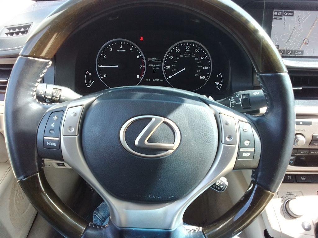 Lexus ES 350 Sedan 2015