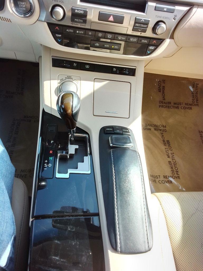 Lexus ES 350 Sedan 2015