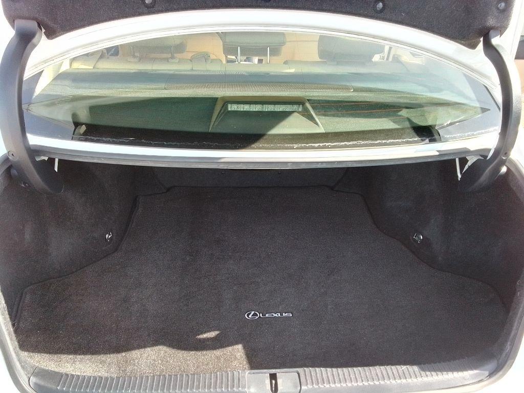 Lexus ES 350 Sedan 2015