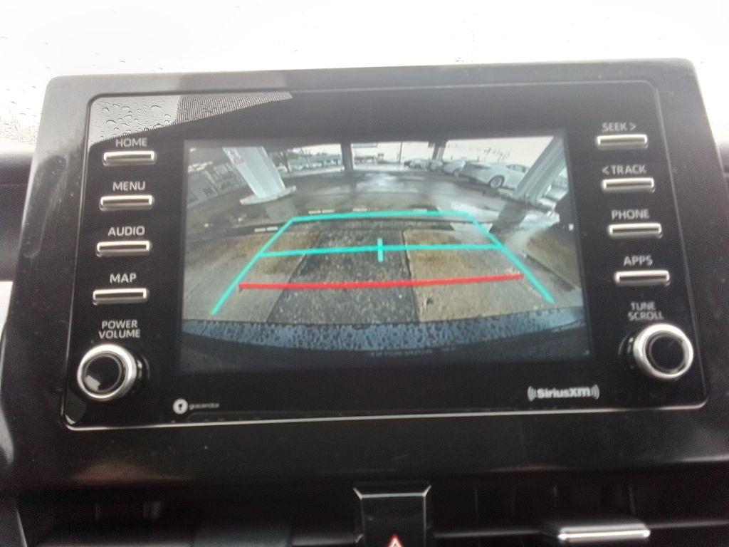 Toyota Camry SE 2021