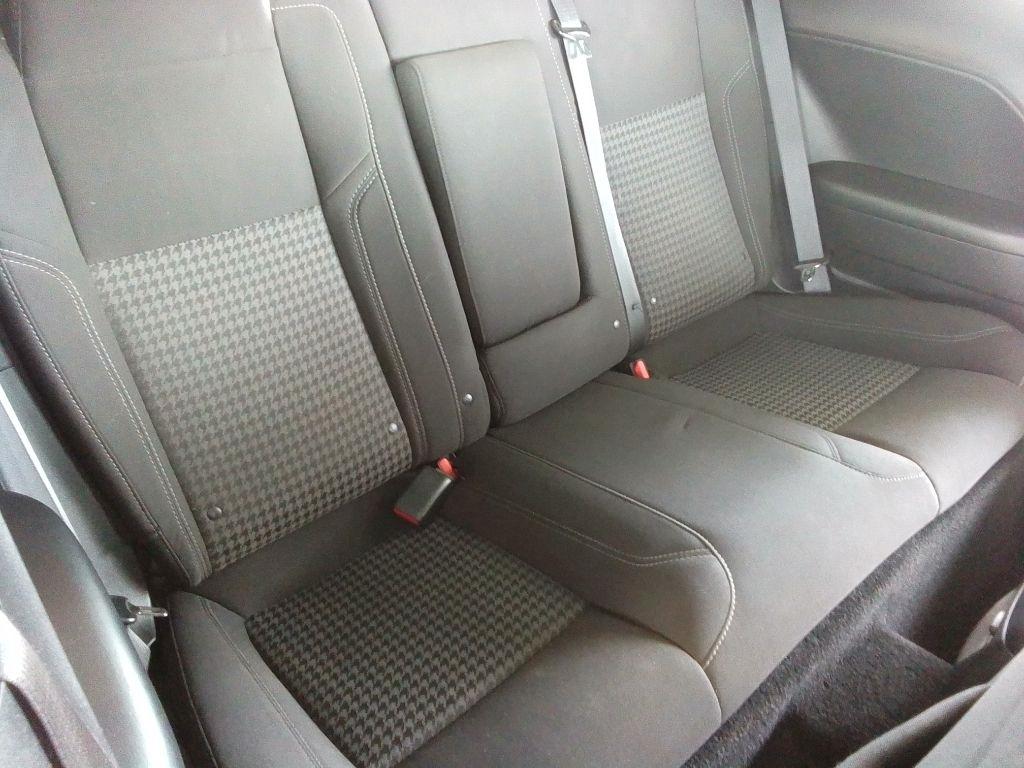 Dodge Challenger SXT 2021