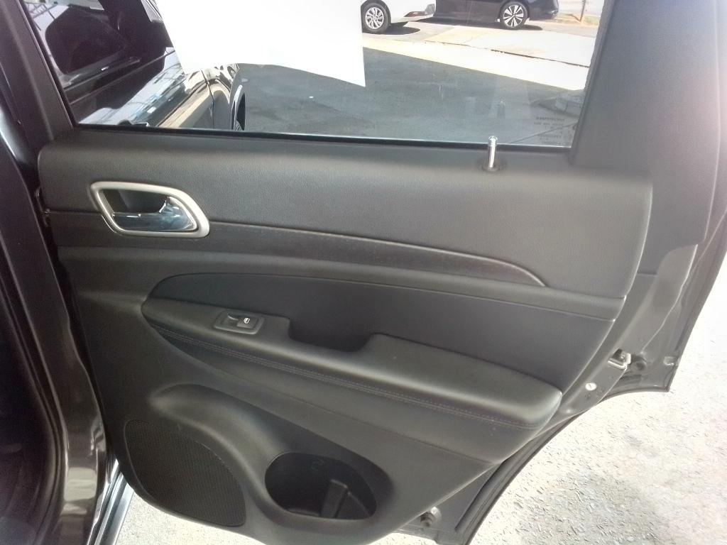 Jeep Grand Cherokee Laredo 4WD 2018