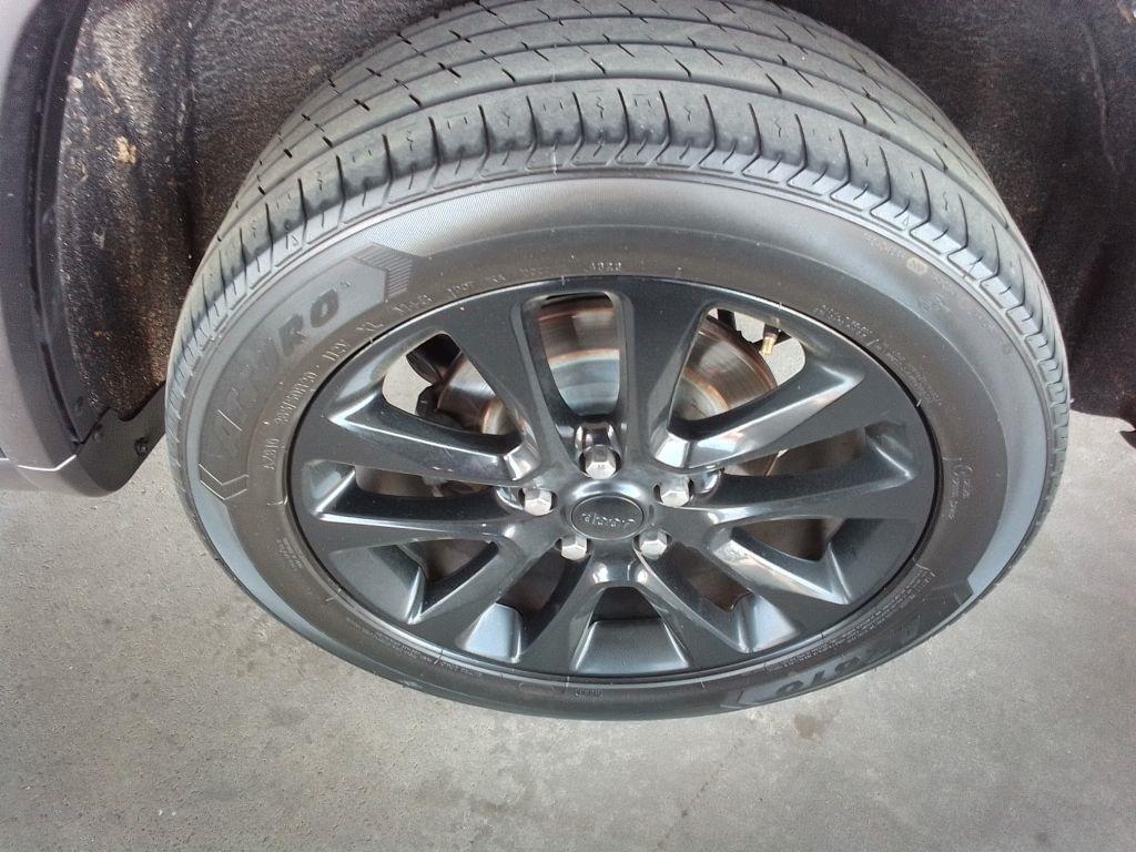 Jeep Grand Cherokee Laredo 4WD 2018