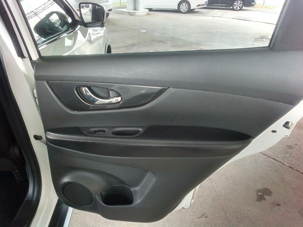 Nissan Rogue SV AWD 2017