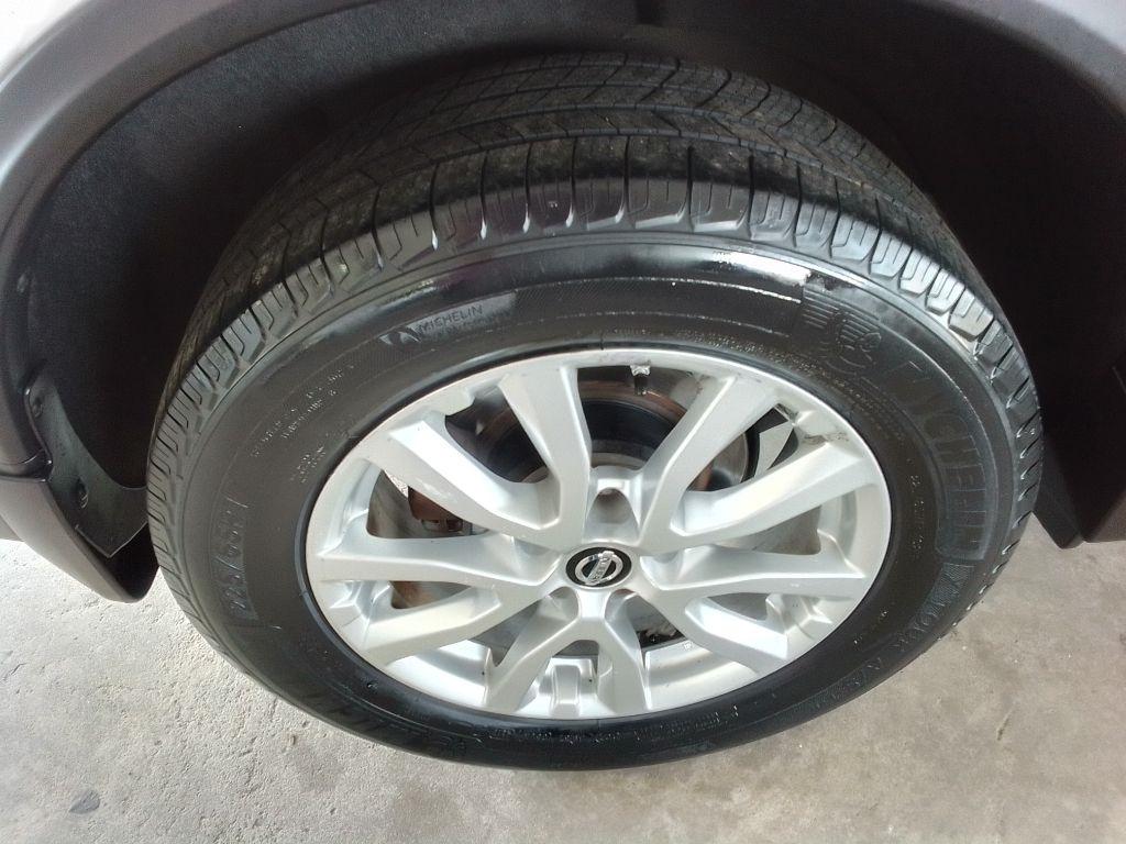 Nissan Rogue SV AWD 2017