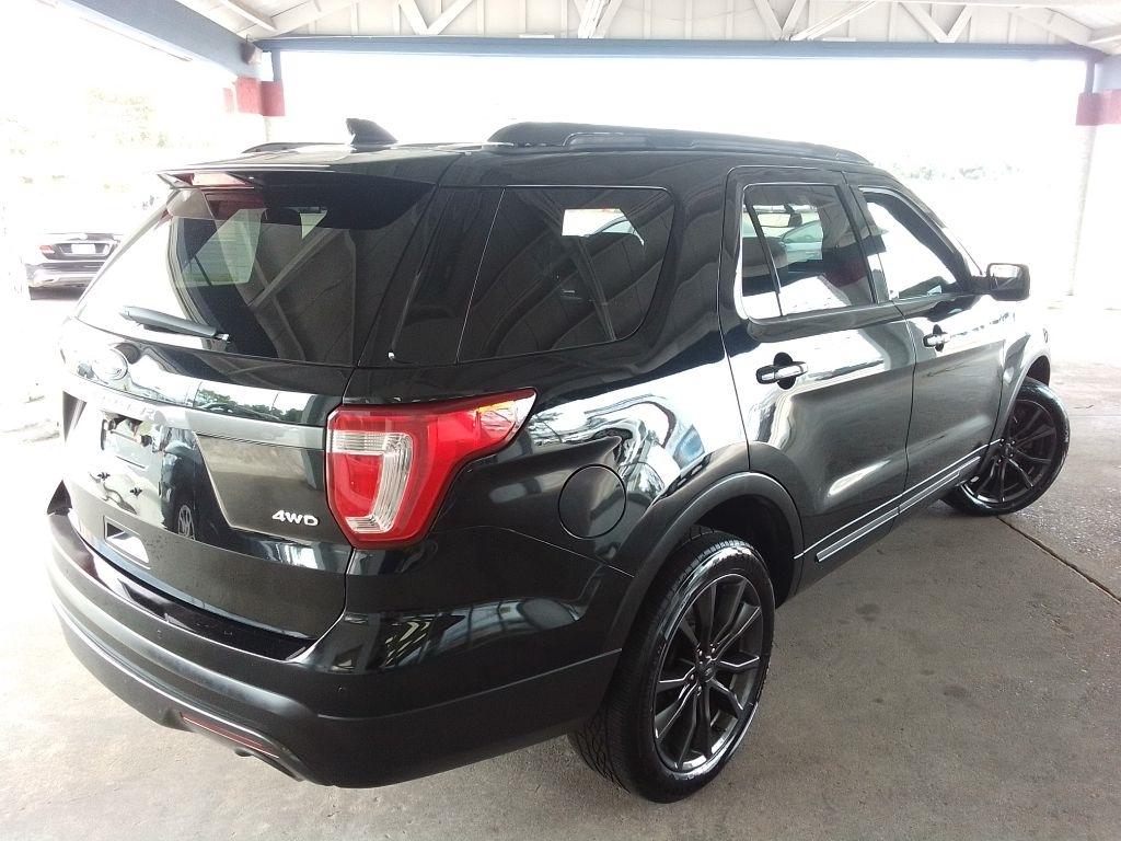 Ford Explorer XLT FWD 2017