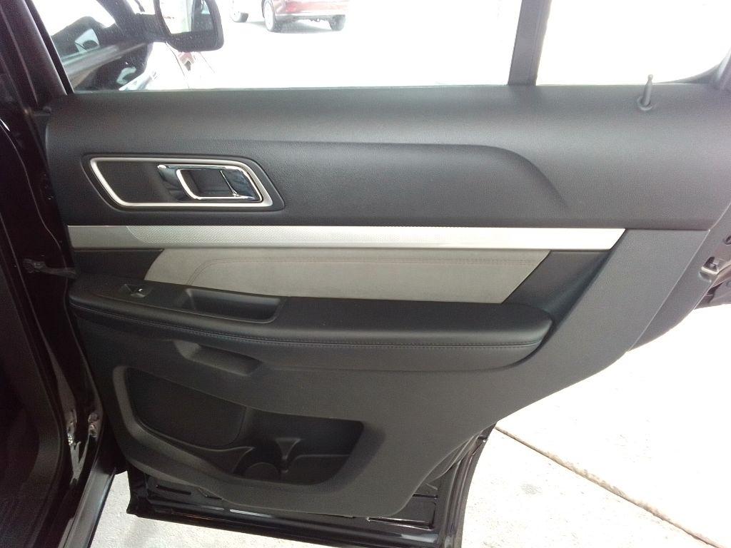 Ford Explorer XLT FWD 2017