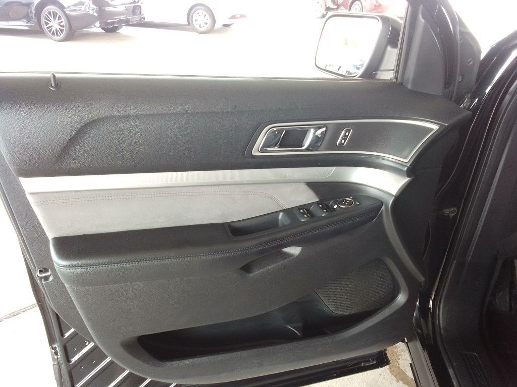 Ford Explorer XLT 4WD 2017