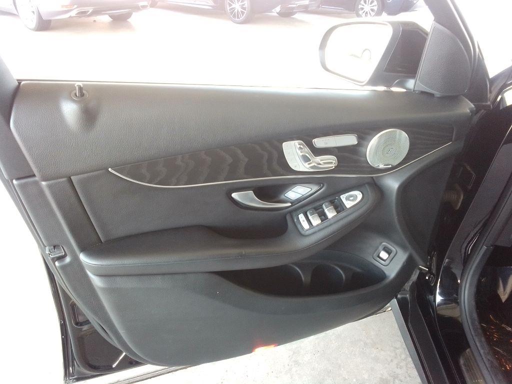 Mercedes-Benz GLC-Class GLC300 2016