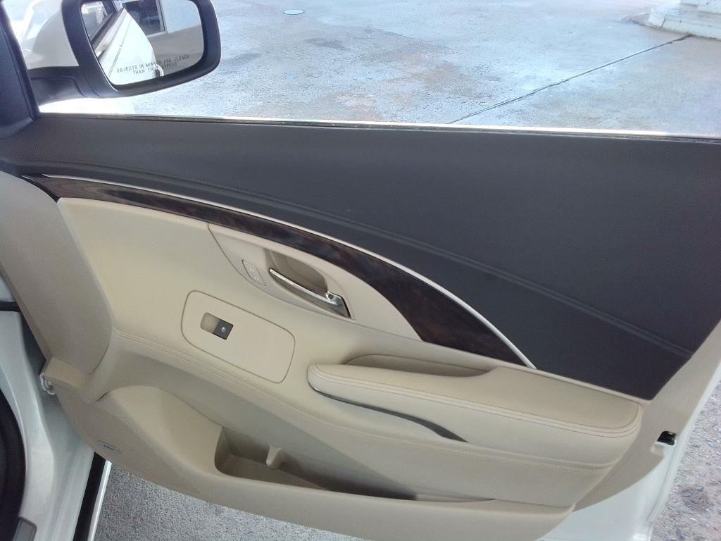 Buick LaCrosse Premium Package 2, w/Leather 2016