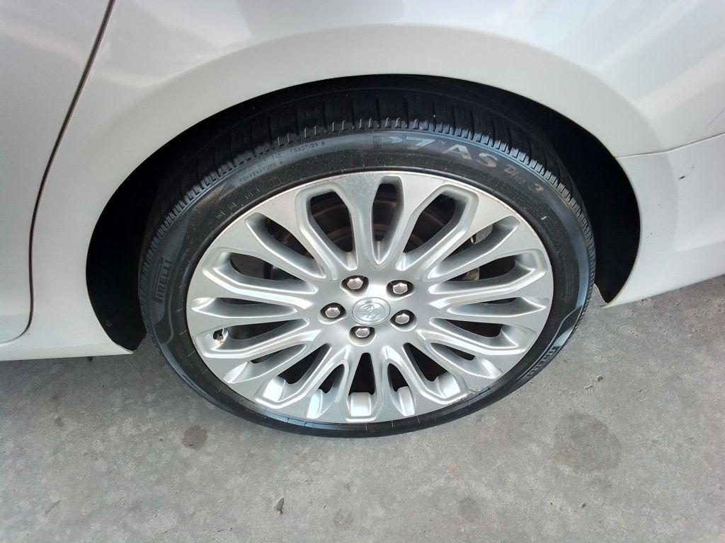 Buick LaCrosse Premium Package 2, w/Leather 2016