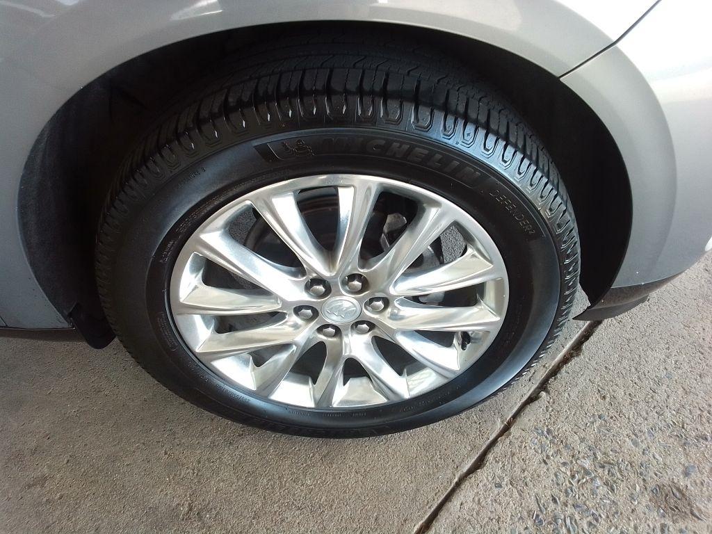 Buick Enclave Essence FWD 2019