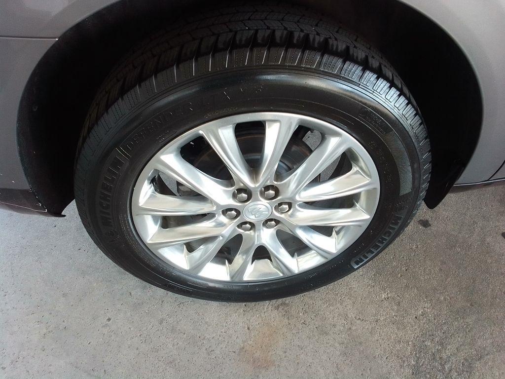 Buick Enclave Essence FWD 2019