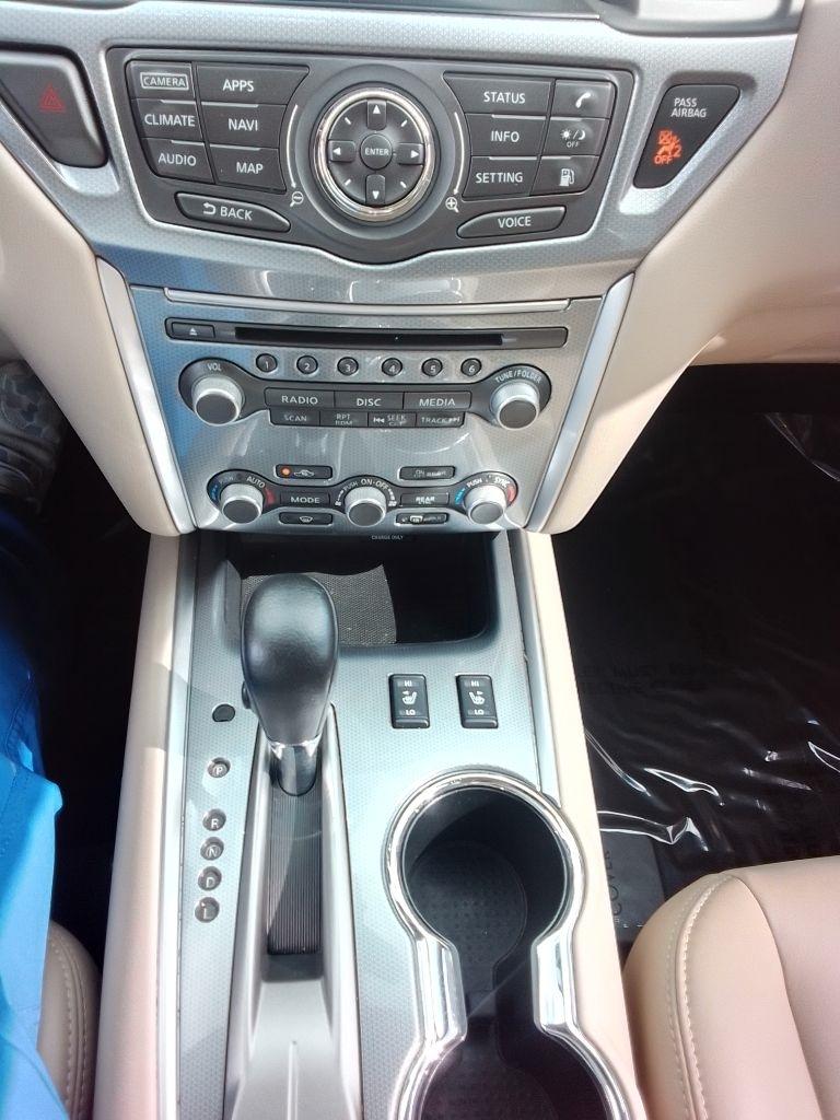 Nissan Pathfinder SL 2WD 2019